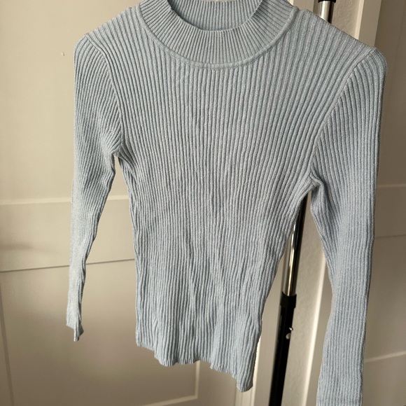 set of three sweaters. white, blue, brown. multi-brand. size s - Picture 5 of 12